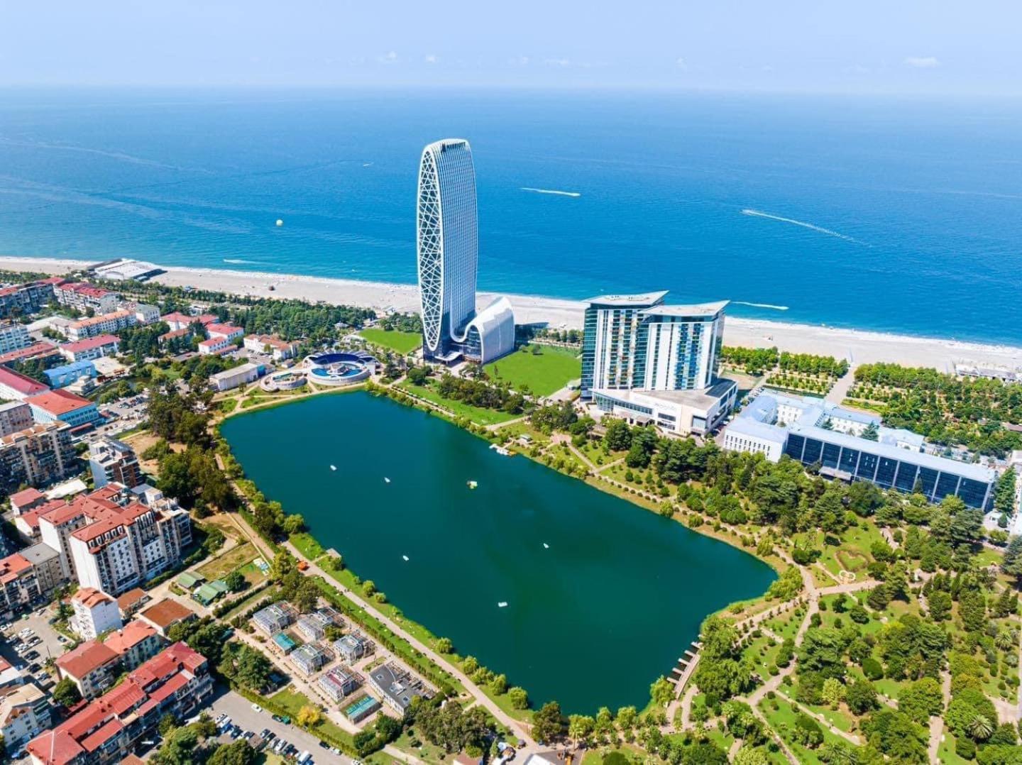 Glamorous Sea View Aparthotel In Orbi City 바투미 외부 사진